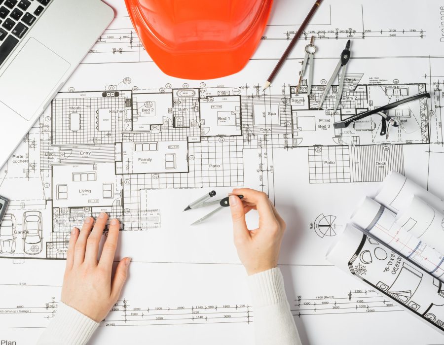 worker-drawing-blueprint